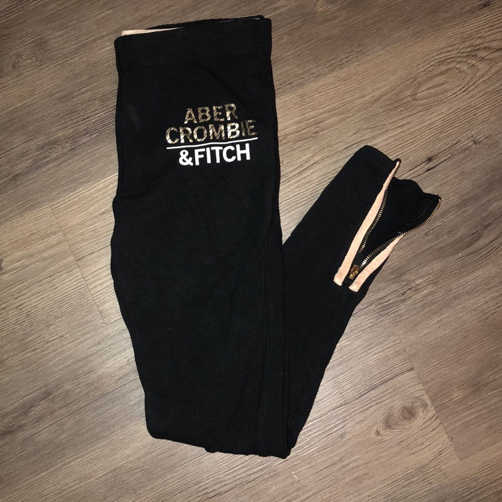 Sporty fleece-lined leggings